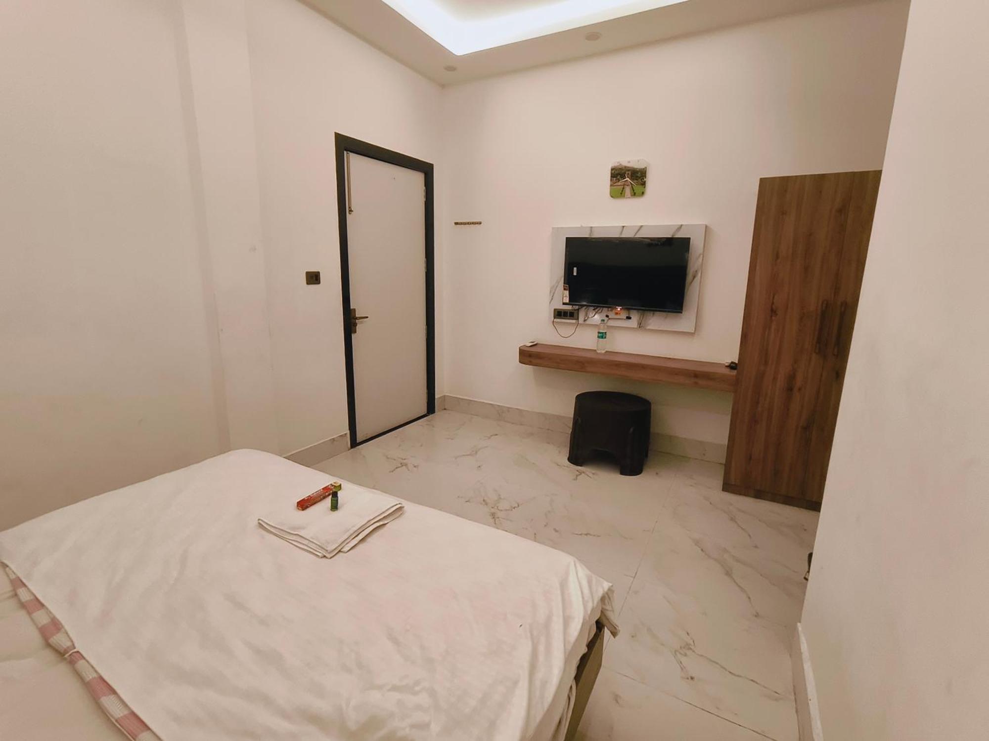 Hotel Modi Palace, Chanderi Mp Buitenkant foto