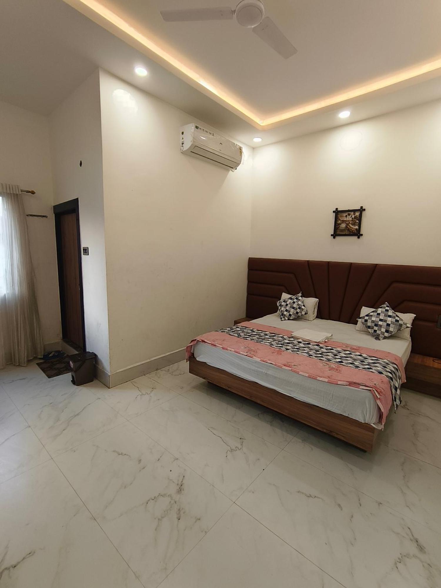 Hotel Modi Palace, Chanderi Mp Buitenkant foto