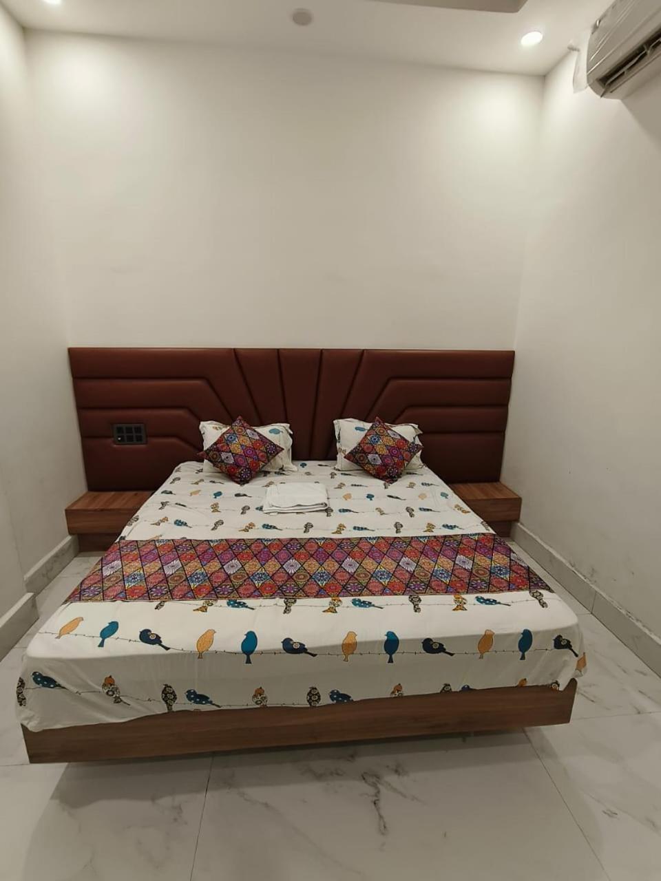 Hotel Modi Palace, Chanderi Mp Buitenkant foto